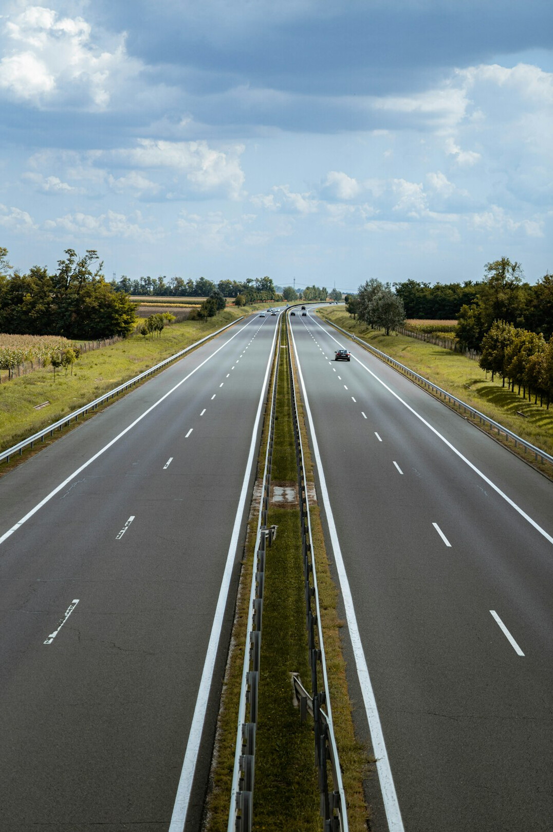 Highway with cars keeping a safe distance